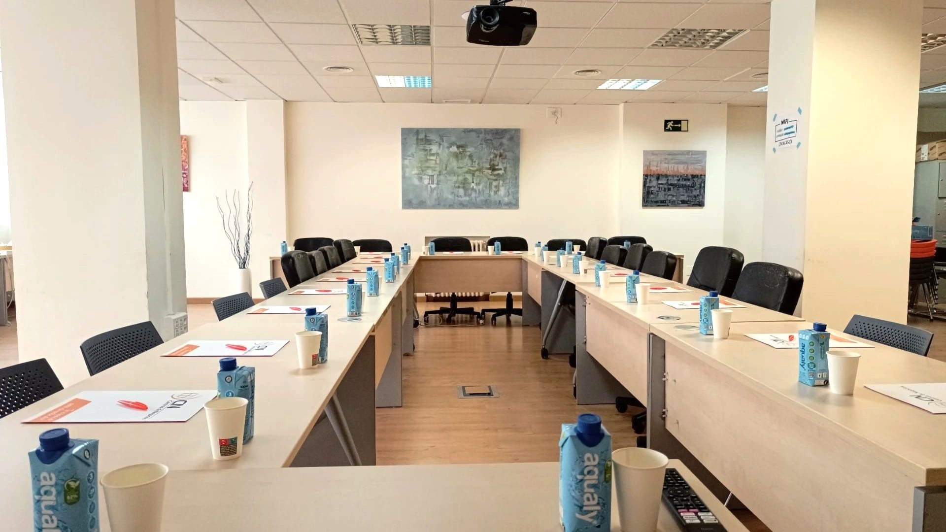 Sala de reuniones grande